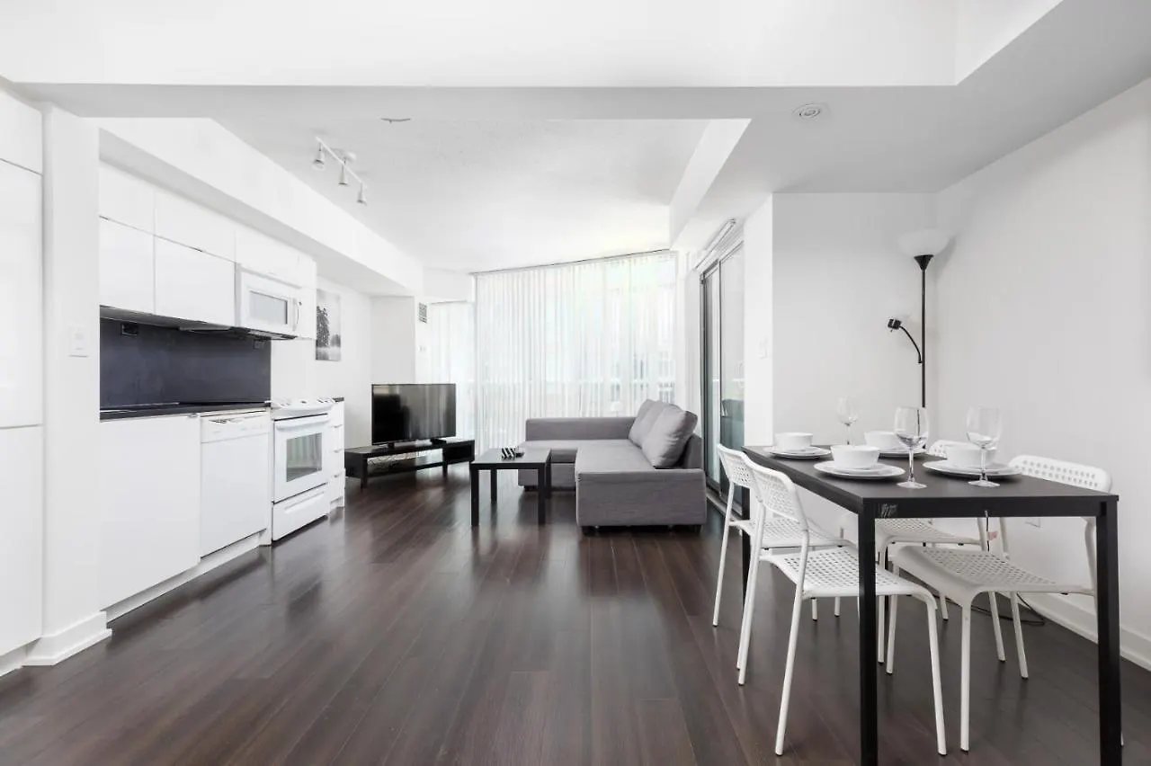 Perfectly Downtown With Free Parking Apartment Toronto 0*,