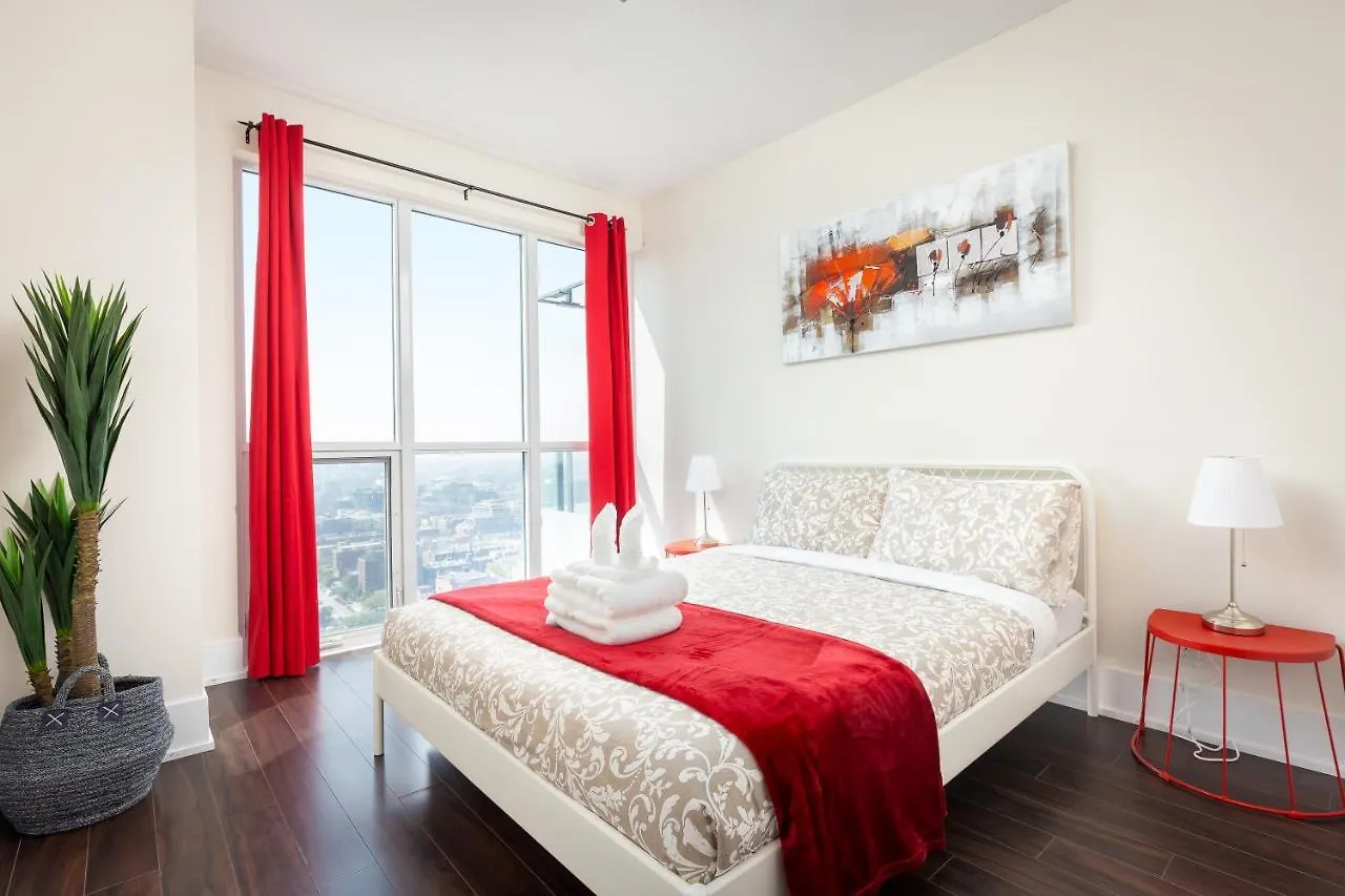 Perfectly Downtown With Free Parking Apartment Toronto