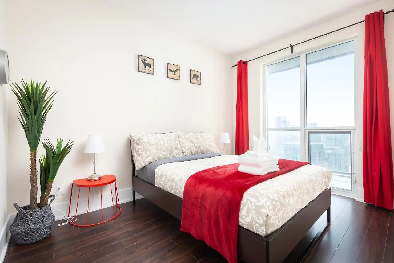 Perfectly Downtown With Free Parking Apartment Toronto