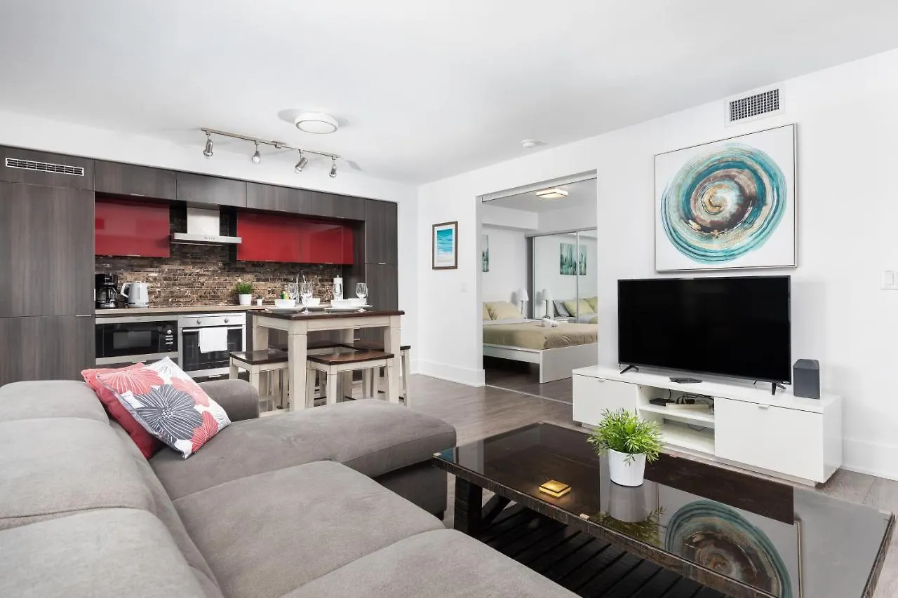 Perfectly Downtown With Free Parking Apartment Toronto