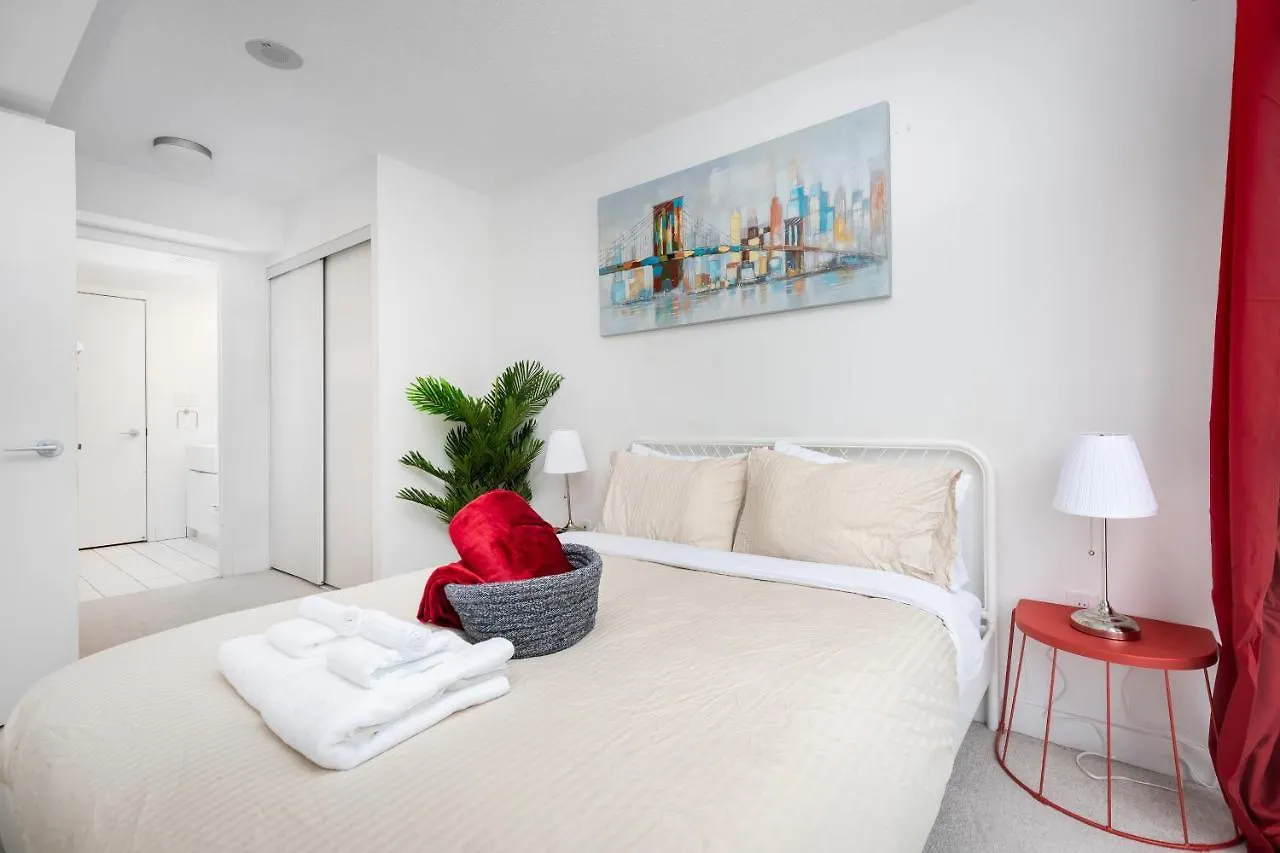 Perfectly Downtown With Free Parking Apartment Toronto