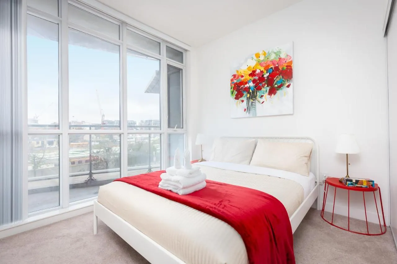 Appartement Perfectly Downtown With Free Parking à Toronto Canada